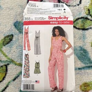 Simplicity sewing pattern uncut 1355